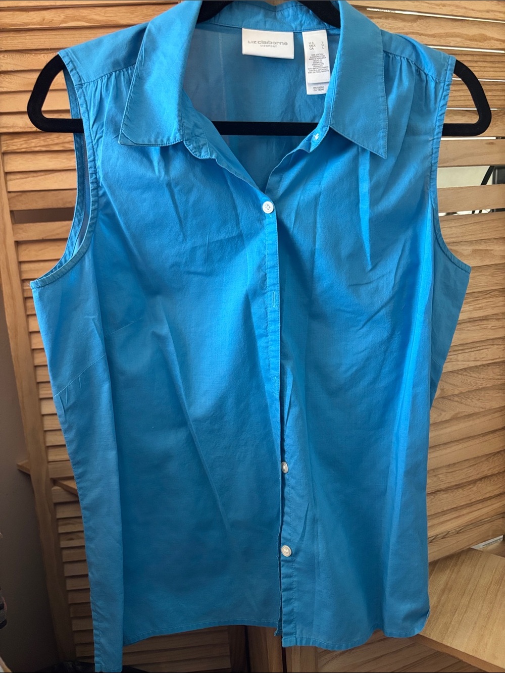 Liz Claiborne Bright Turquoise Sleeveless Button-Down Shirt Large